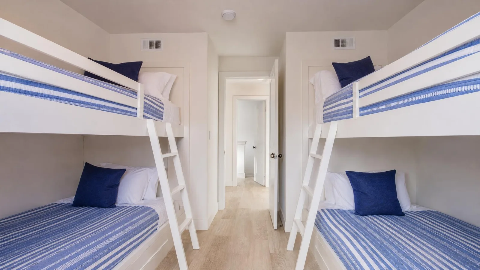 Phoxel rental interior photo generated from a text prompt alone, example 6